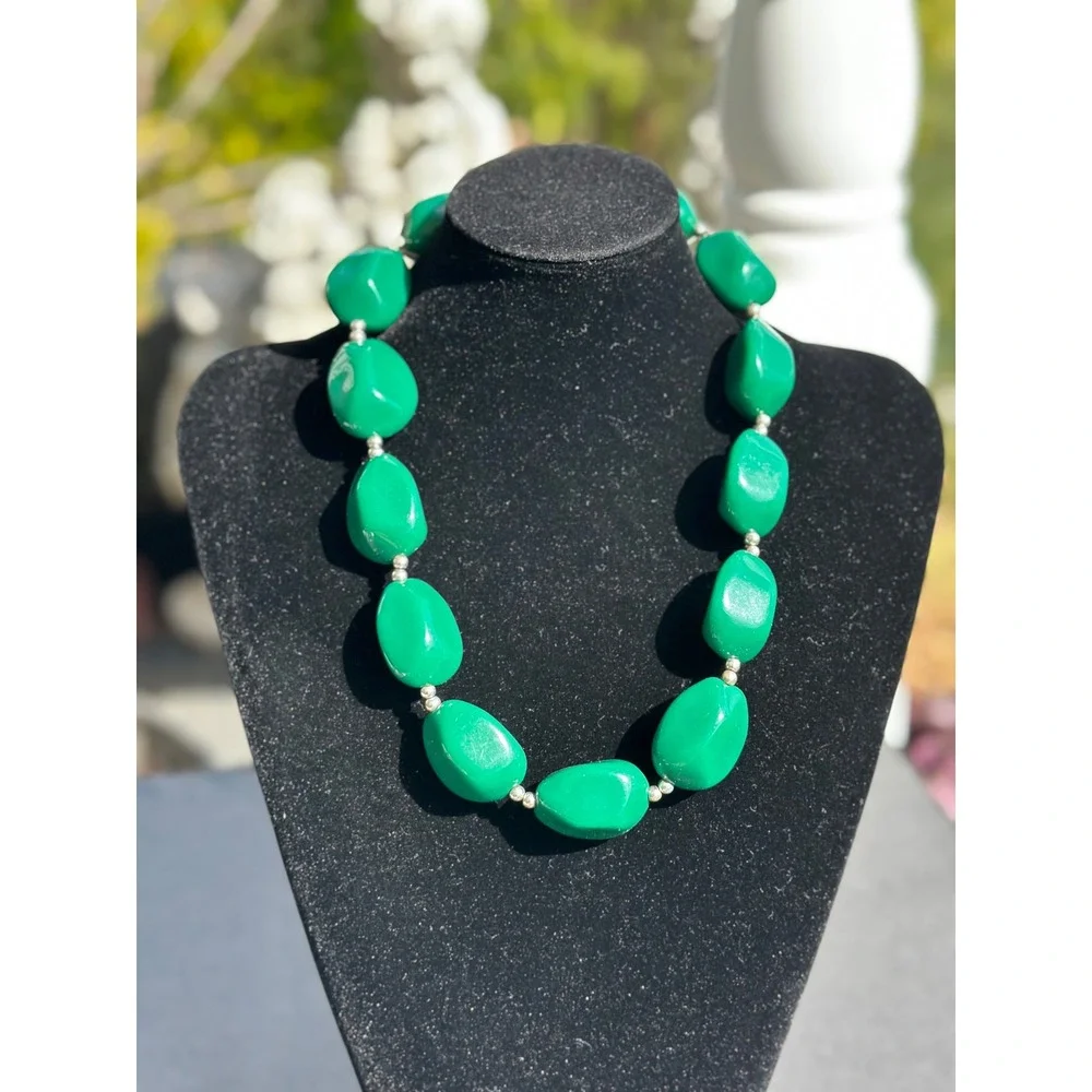 Lane Bryant Green Chunky Bead Statement Necklace Emerald Resin Silver Tone‎ New